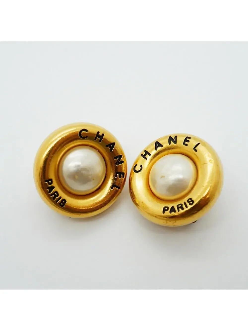 Chanel Earrings Pearl Gold-Tone Metal #299406C68B